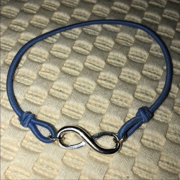 Infinity bracelet - Picture 2 of 2